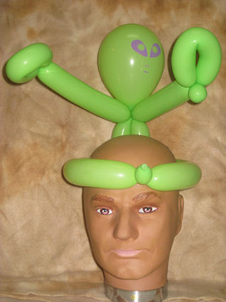 alien hat balloon